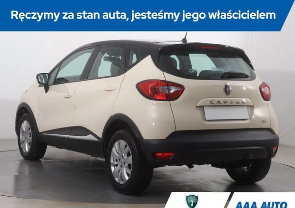 Renault Captur cena 42000 przebieg: 90813, rok produkcji 2015 z Garwolin małe 191